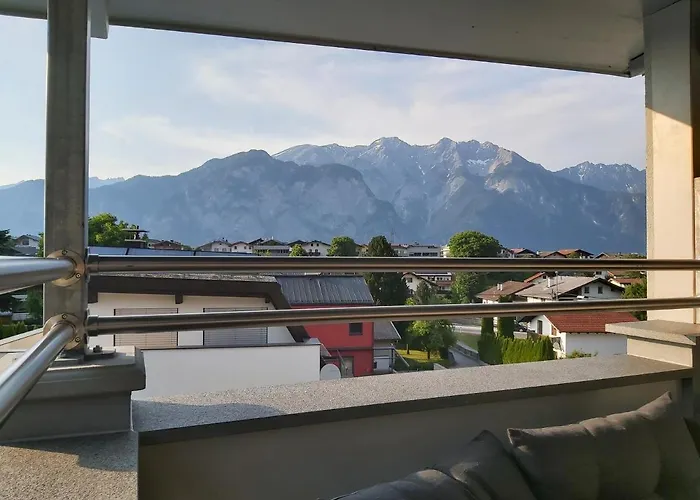 Penthouse-feeling Mabea Apartment Innsbruck